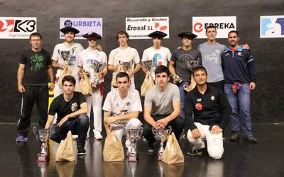 Espero baino lehia txikiagoa Bergara Hiria txapelketako finaletan
