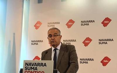 Maite Esporrini eskatu dio Enrique Mayak ez dezala bere burua alkatetzarako aurkeztu