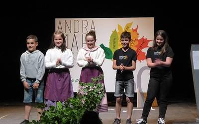 Andra Mari ikastolako komunitaterari aitortza