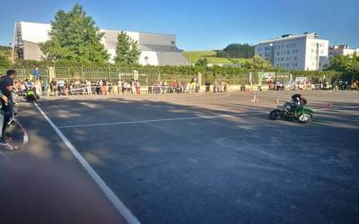 Motoan trebezia erakusteko beta