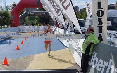 Atletismoko Munduko Txapelketan lehiatzeko txartela eskuratu du Asier Cuevasek