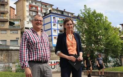 Erguingo lau igogailuak batera esleituko dituzte, eta urte amaieran lanak hastea da asmoa