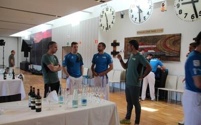 "Baiko pilota 2019" topaketa abiatu dute Urduñan, puntako kirolariekin
