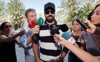 Sanferminetako bortxatzaileetako bat,  guardia zibila,  erakundetik bota dute