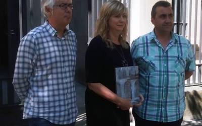 'Lur Azpian. Desobiratzeak Nafarroan', liburuak memoriaren ahotsak biltzen ditu