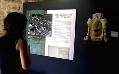 'Eskoriatzako udaletxeak' erakusketa ikusgai dago Ibarraundin