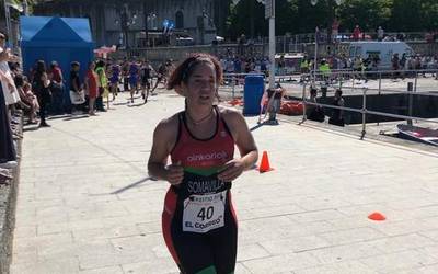 Oinkariak taldeko kideek 5 podium eskuratu zituzten Arabako Triatloi txapelketan