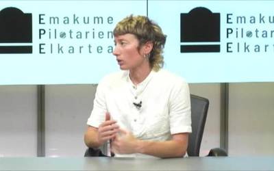 Patri Espinar: "Emakume pilotariok baliabide mugatuak ditugu zentzu guztietan"