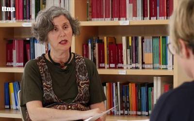 Mari Luz Esteban: "Maitasun erromantikoak ordena soziala mantentzen du"
