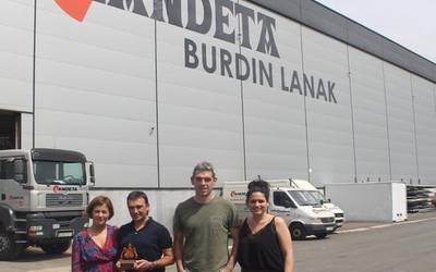 Urrezko Bikain ziurtagiria jasoko du Landeta Burdin Lanak enpresak