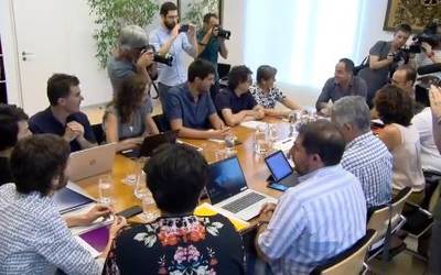 Aurreakordioa erdietsi dezakete gaur "gobernu aurrerakoi" bat osatzeko