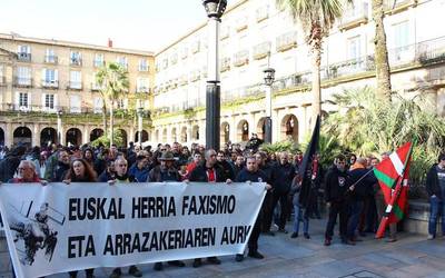 Bi ultra epaitu dituzte Bilbon, orain bi urteko eraso faxistagatik