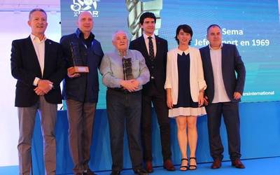 Zornotzako Izar Cutting Tools enpresan nazioartera zabaldu zireneko urteurrena ospatu dute