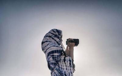 Gazte sahararren ametsak, iruditan