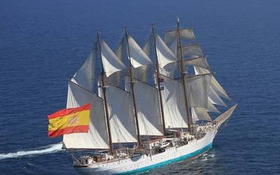 "Juan Sebastian Elcano" ontzia Getxon egotearen aurkako martxara deitu dute