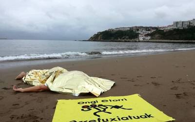 Getxo, harrera herria! Ongi etorri errefuxiatuak!