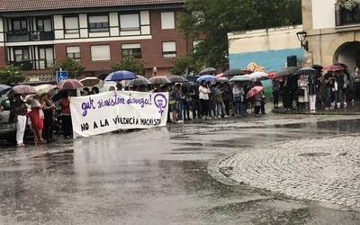 “Ez da bide erraza izan, baina biolentzia jasaten dutenak, salatzera animatzen ditugu”