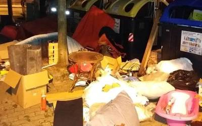 Etxeko hondakin handiak horretarako jarritako egunetan ateratzeko eskatu du Udal Elkarteak