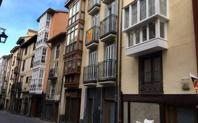 Adingabe bat auzipetu dute beste bati sexu abusuak egiteagatik