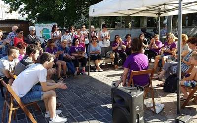 "Hau ez da soldaten inguruko kontu bat, hau gai sozial bat da"