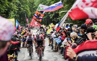 Theuns-ek Ciccone gaztearen kemena itzali du, eta Geraint Thomas-ek kukurruku egin