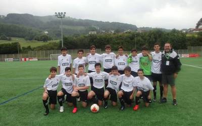 Donosti Cup txapelketako futbol partidak jokatzen ari dira Berako eta Lesakako futbol-zelaietan