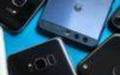 Smartphone  telefonoek  kamera  digitalen  negozioa  suntsitu  dute