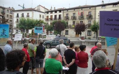 Pentsio duinen aldarrikapenak udan segituko du