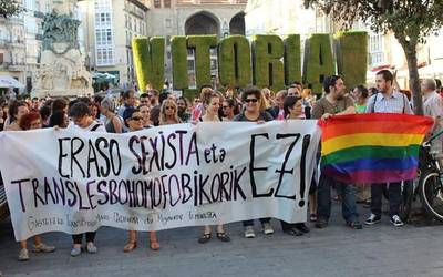 Kontzentrazioa deitu dute arratsaldean homofobiaren kontra
