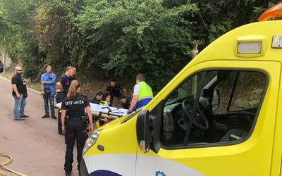 Zauritu bat Arrasateko txabola baten, sute bat itzaltzen saiatu ostean