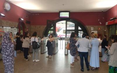 Renfeko grebak eskualdeko tren zerbitzua murriztu du