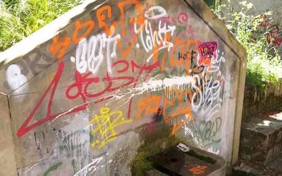 SAPAko iturria hondatuta aurkitu dute goizean