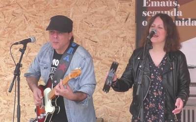 Sara Grajal eta Pj Kahunak kontzertua eskainiko dute larunbatean hondartzan