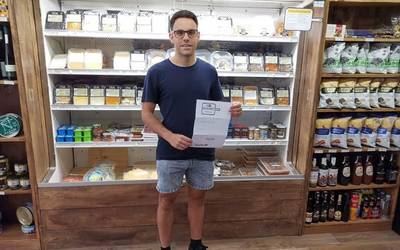 ZOZKETA. Eman dugu On Gourmetek oparitutako pizza