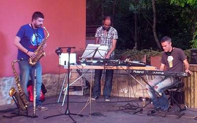 Ostegun musikalei hasiera emanen diete Izarpe Kanpinean