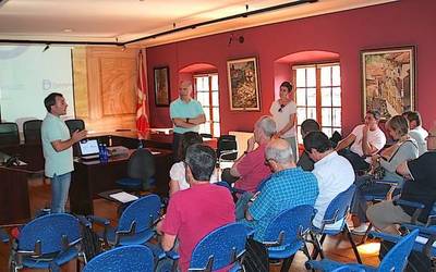 Soraluzeko egoera sozioekonomikoari buelta emateko bidean sinergiak aprobetxatu behar direla azpimarratu zuten