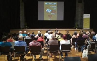 Interesa piztu du G7ak Miarritzen egingo duen goi-bileraren inguruko hitzaldiak