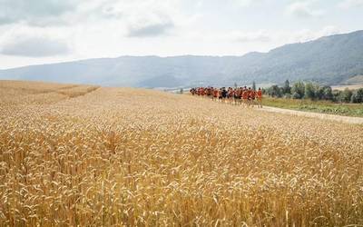 Tribu ehiztari, ibiltzaile eta nomadaren bila