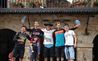 Emaitza onak elgetarrentzat Downhill lasterketan