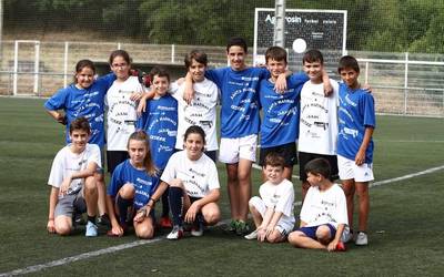 Ezkondu eta ezkongabeena ez, baina umeena bai, Santa Marinako jaietan