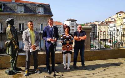 Osasun arloko langile boluntarioek botako dute txupinazoa Gasteizen