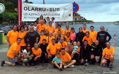 Urolaren hondoa garbitu dute Olarru-subekoek asteburuan