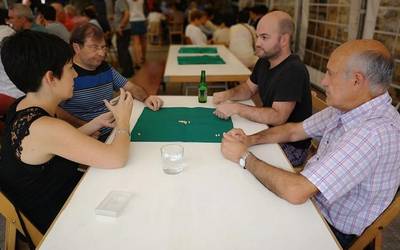 Auzotarrak primeran, Arexolan eta Arriolan jaietan