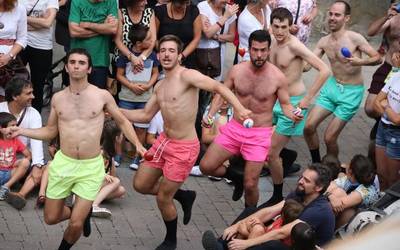 'Festamentua' ikuskizuna, Tio Teronen Semeak taldearen eskutik