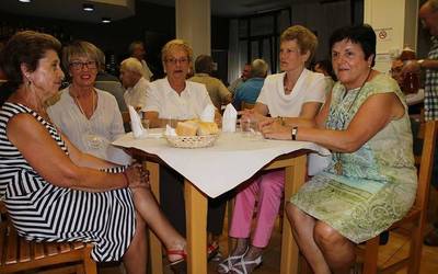 Sari banatzea, luntxa eta dantzaldia