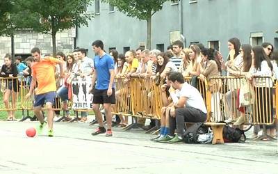 Badator Semicup, seminarioko patioko futbolaren jaia