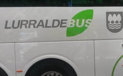 Abuztuan, bi orduero pasako da UK08 autobus linea Aiatik