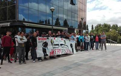 Apoyos Metalicosekoak gobernuarekin bilduko dira