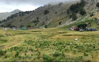 Behar-zana elkarteak antolatuta kanpaldia egin dute Degurixan