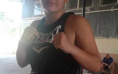 Izaro Blancok Munduko Kick Boxing Txapelketan parte hartuko du, baina babes falta salatu du berriro